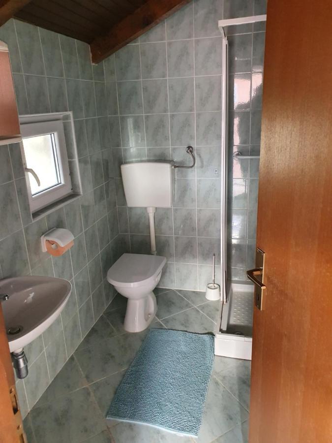 Apartmani Lovro Ogulin Buitenkant foto